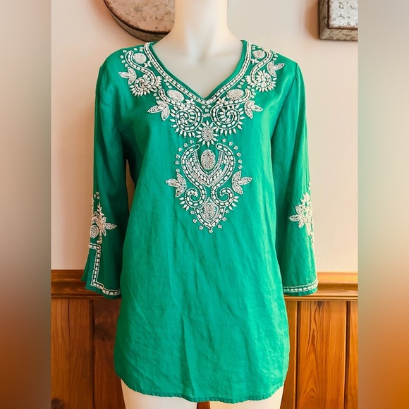 Beaded Chico’s green & white linen/cotton blouse, intricate bead work, beautiful - Picture 3 of 8
